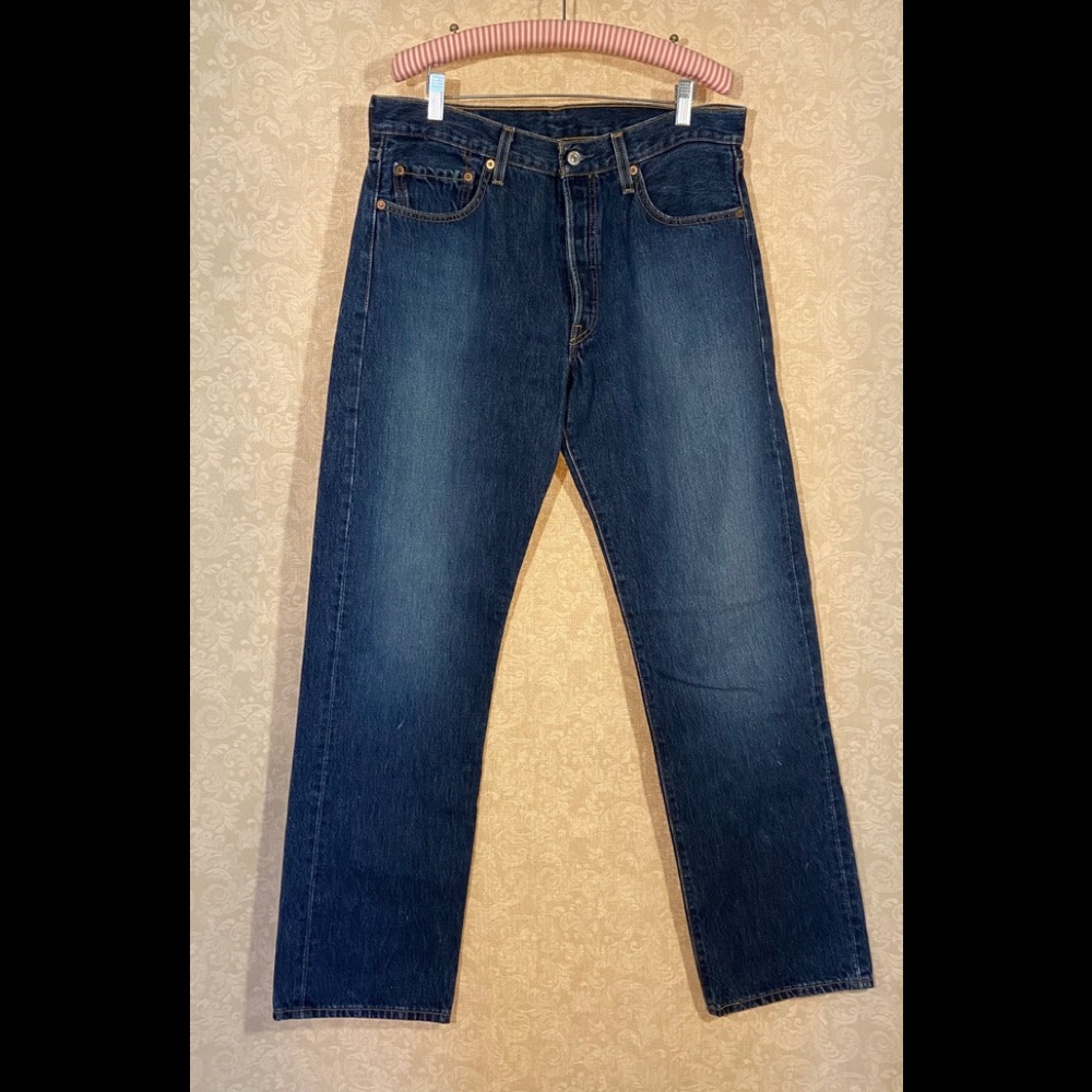 Levi 501 jeans 33 waist 34” inseam